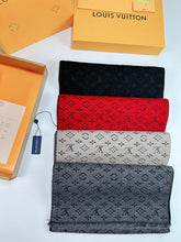 China Replica LV Scarf 46usd Only